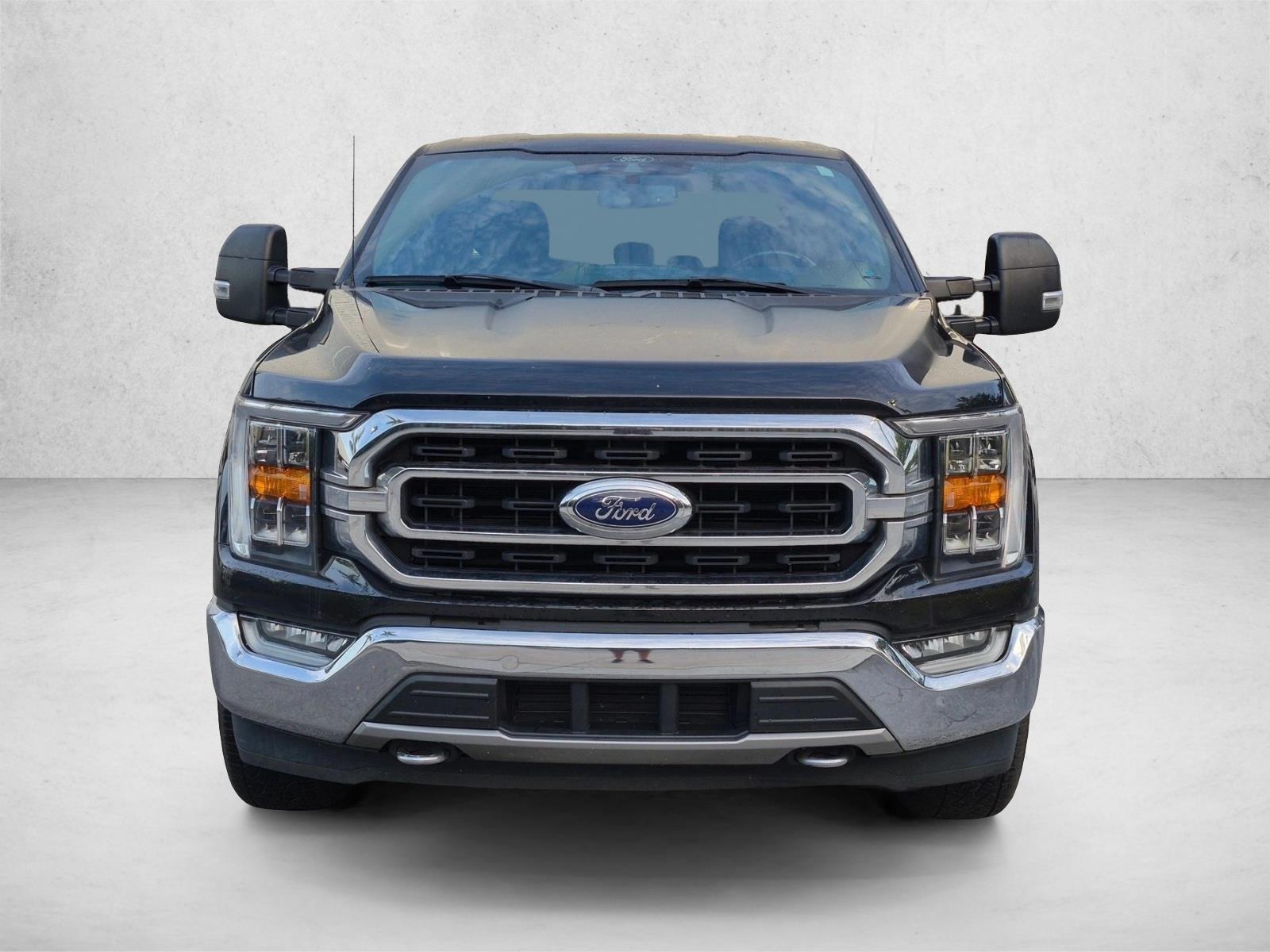 Used 2021 Agate Black Metallic Ford XLT image 2