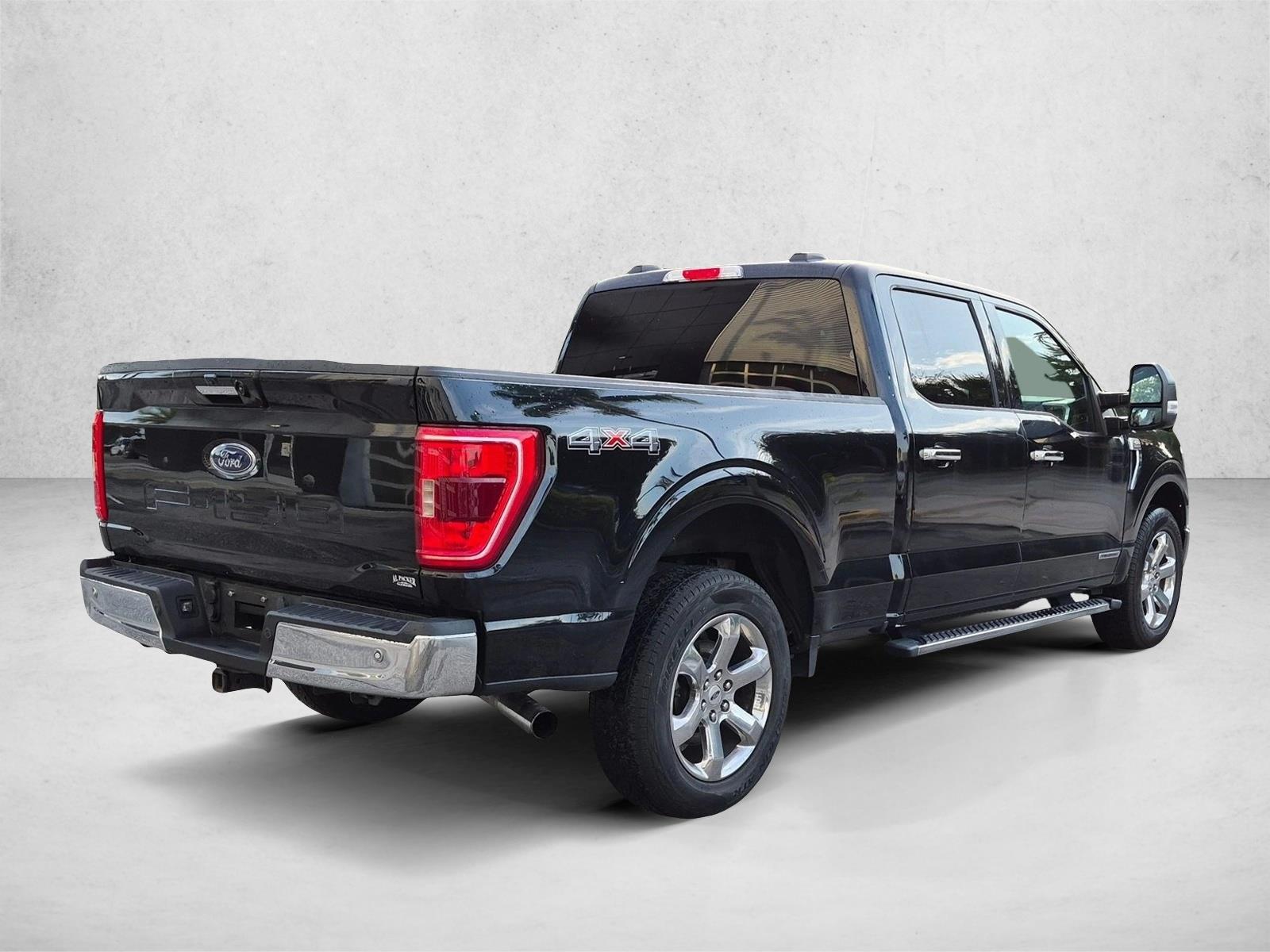 Used 2021 Agate Black Metallic Ford XLT image 5