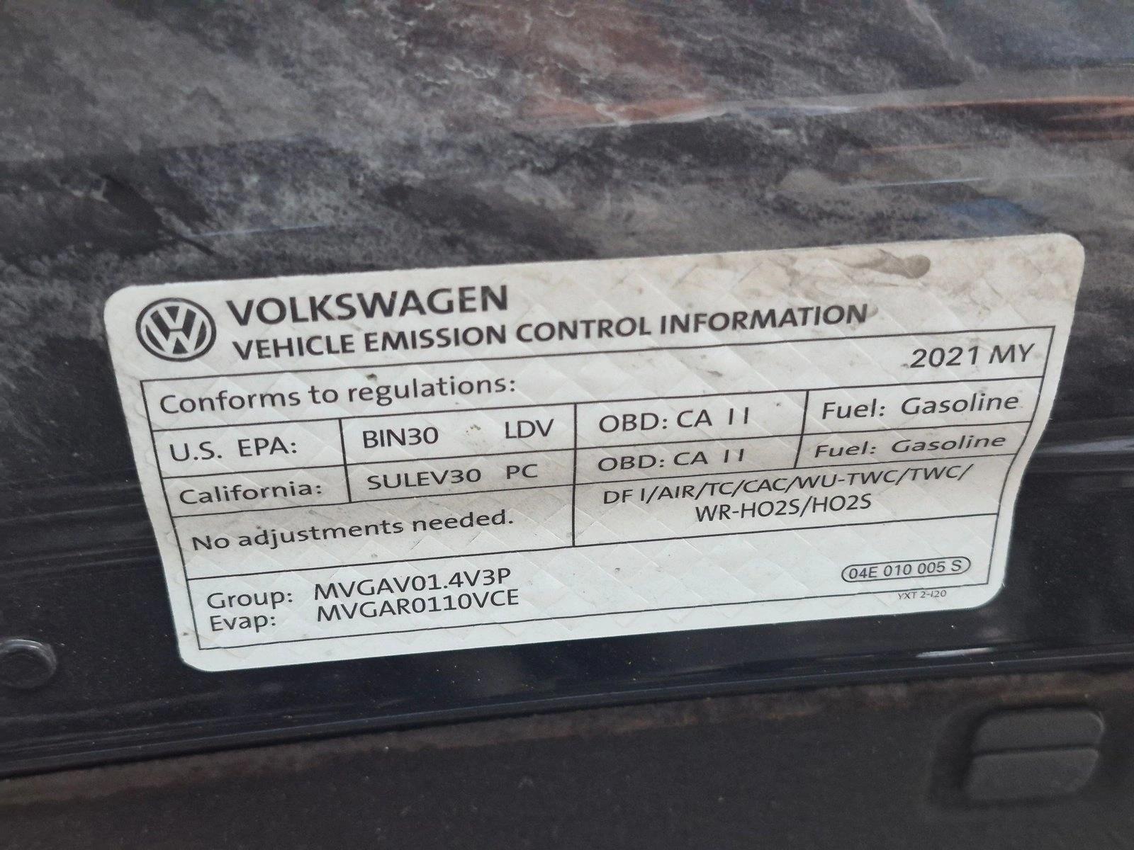 Used 2021 Black Volkswagen S image 17