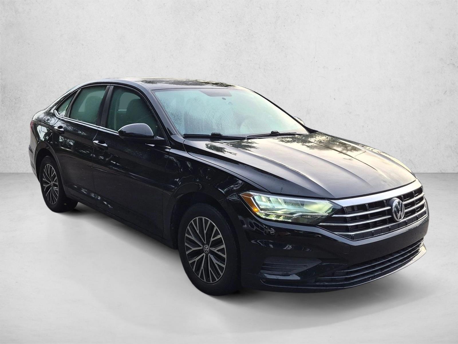 Used 2021 Black Volkswagen S image 3