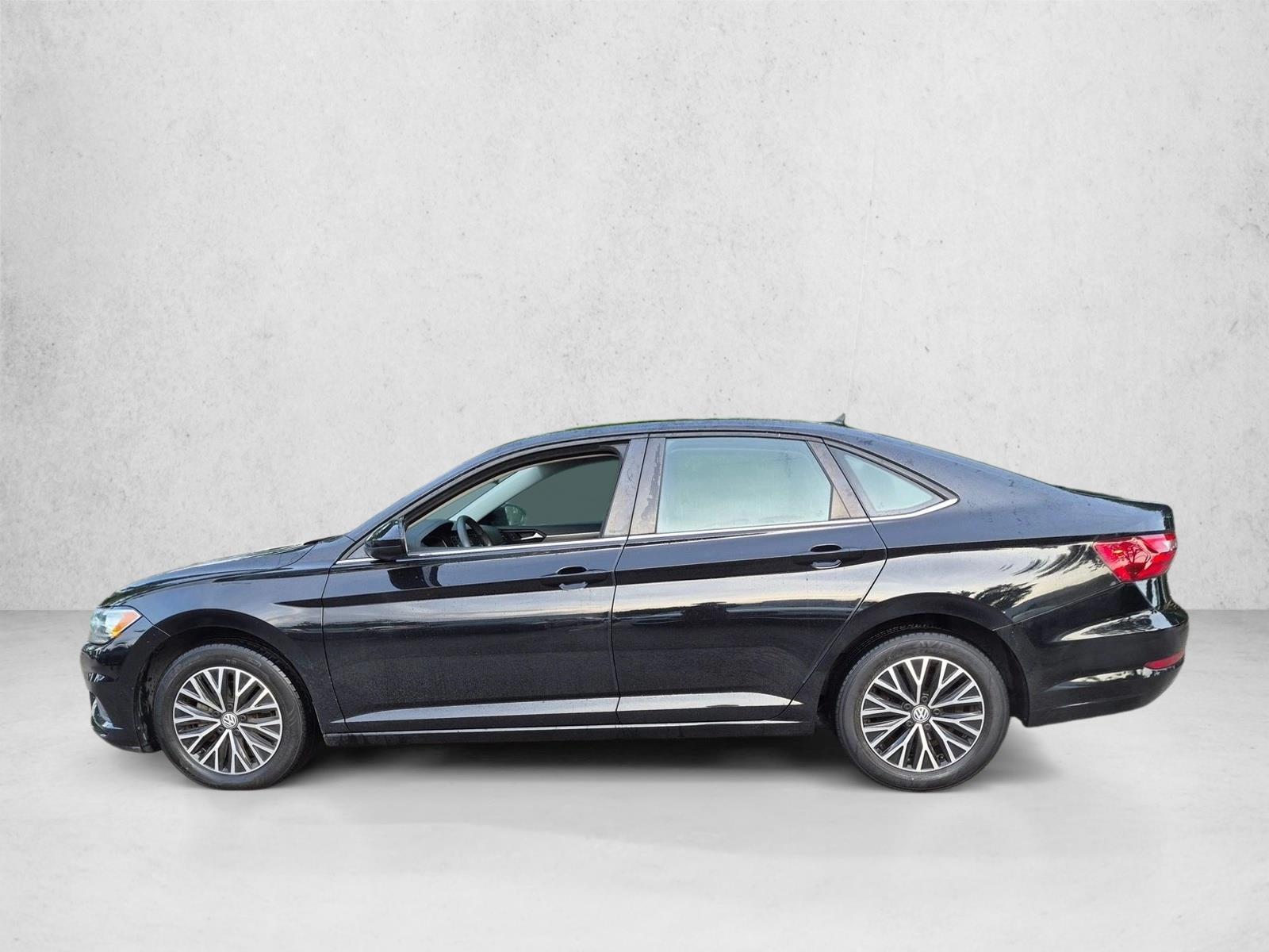 Used 2021 Black Volkswagen S image 8