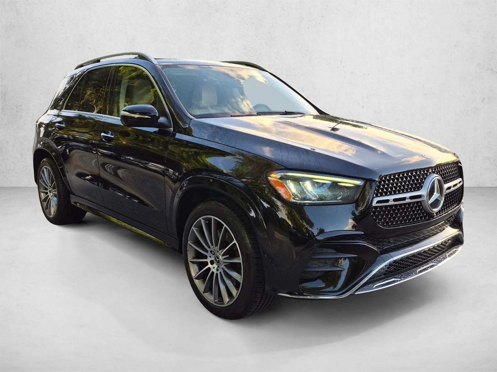 Used 2024 Black Mercedes-Benz GLE 350 image 3
