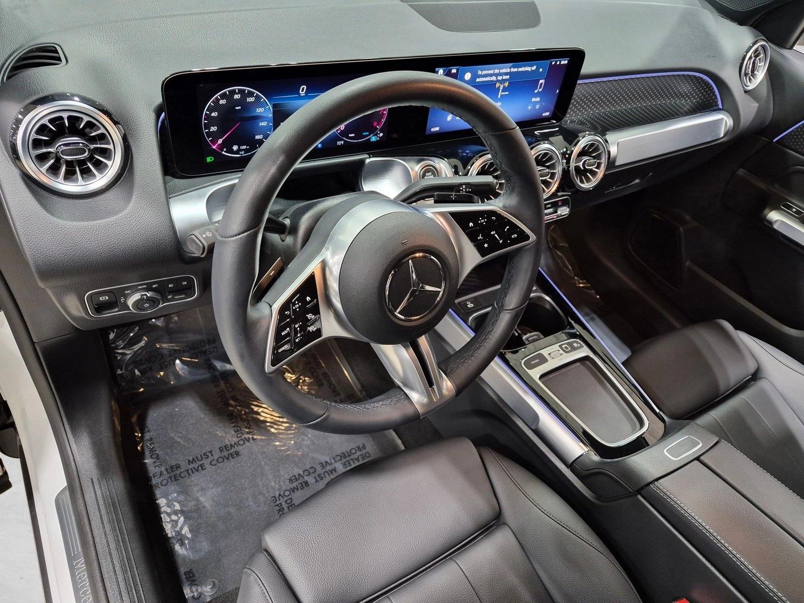 Used 2026 Polar White Mercedes-Benz GLB 250 image 10