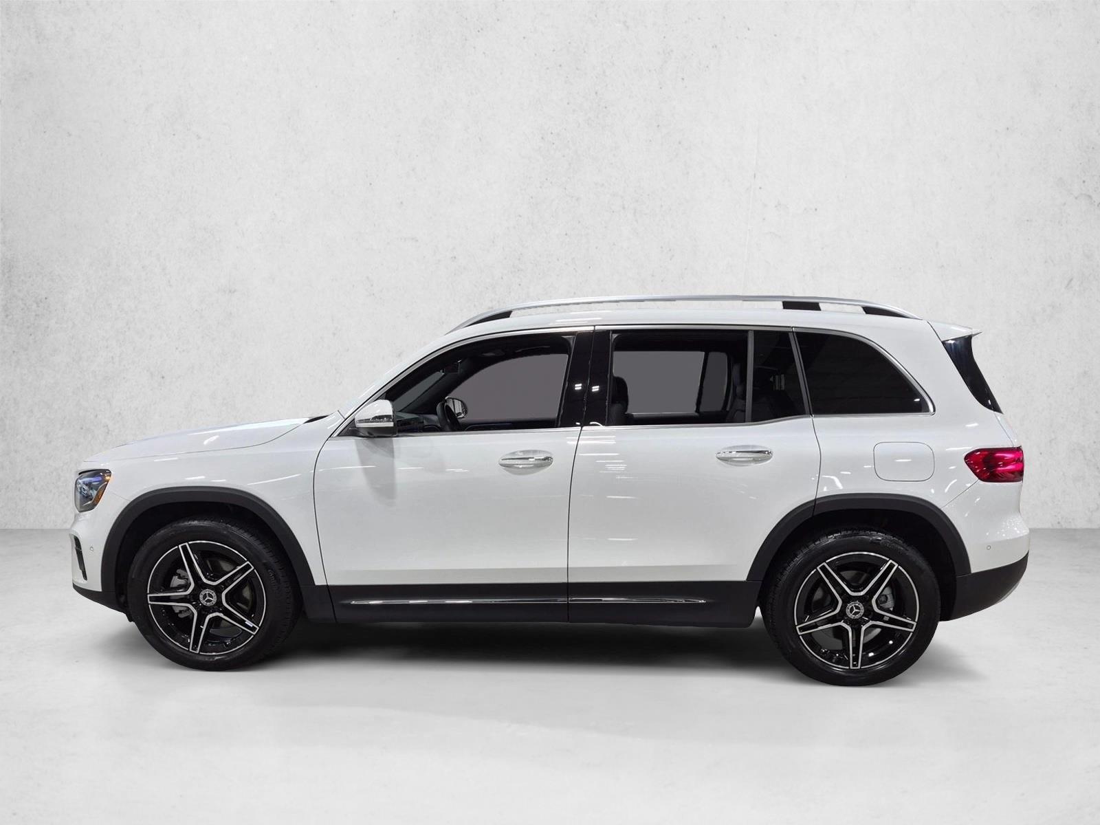 Used 2026 Polar White Mercedes-Benz GLB 250 image 9