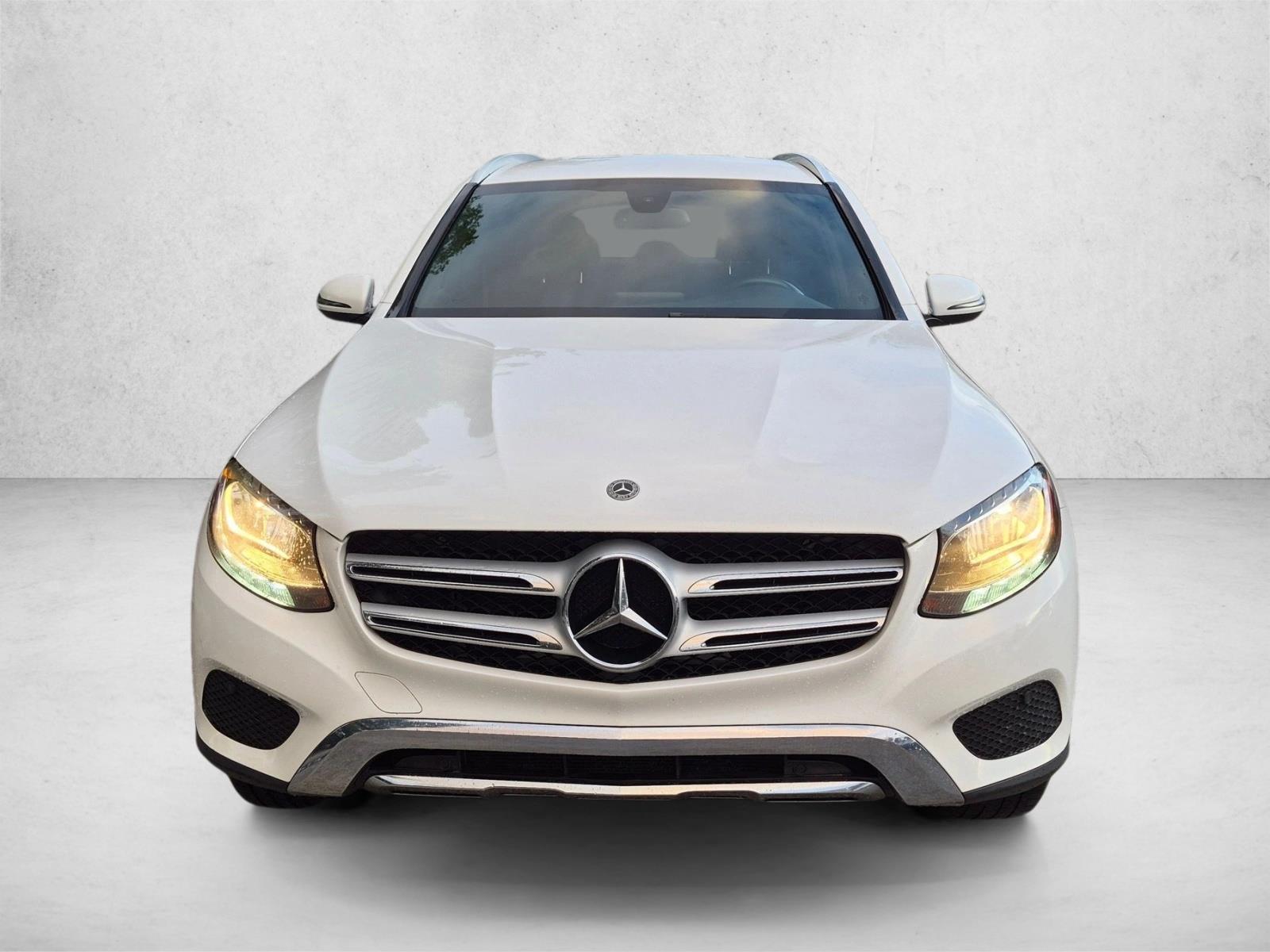 Used 2019 Polar White Mercedes-Benz GLC 300 image 2