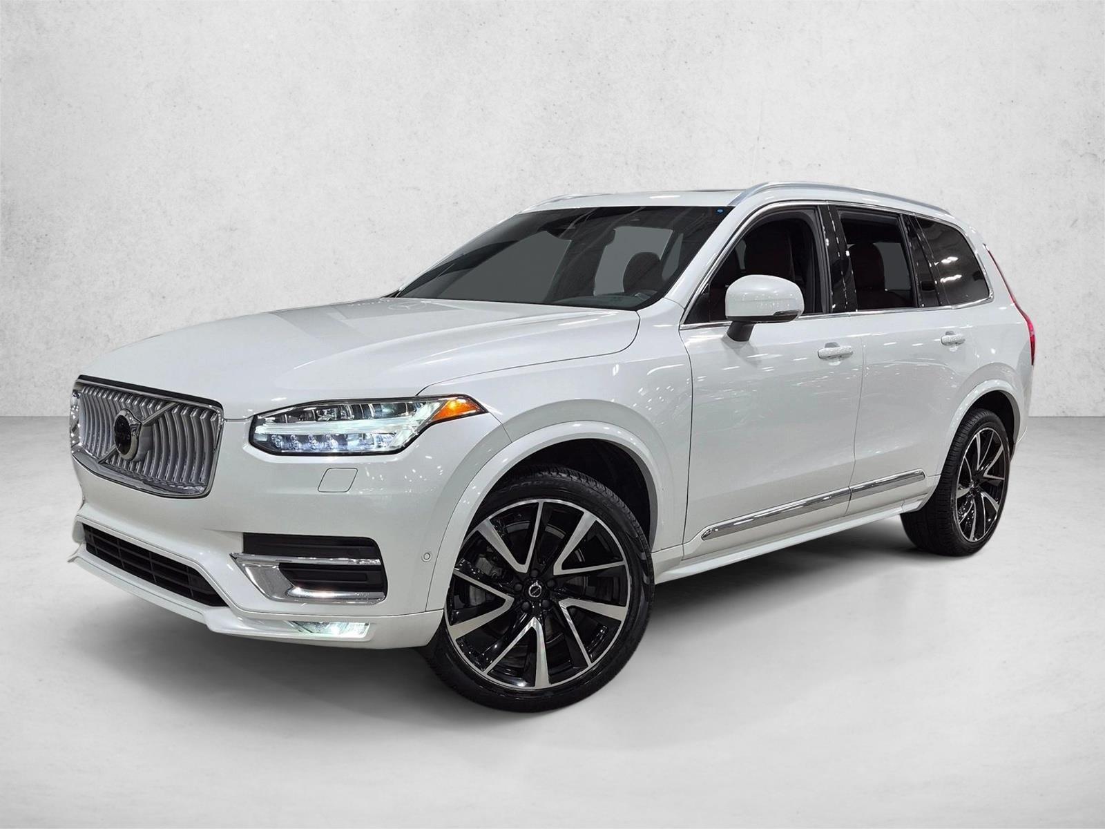 2023 Volvo XC90 Plus