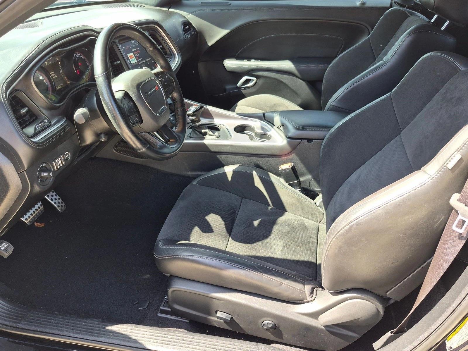 Used 2020 Pitch Black Clearcoat Dodge R/T image 12