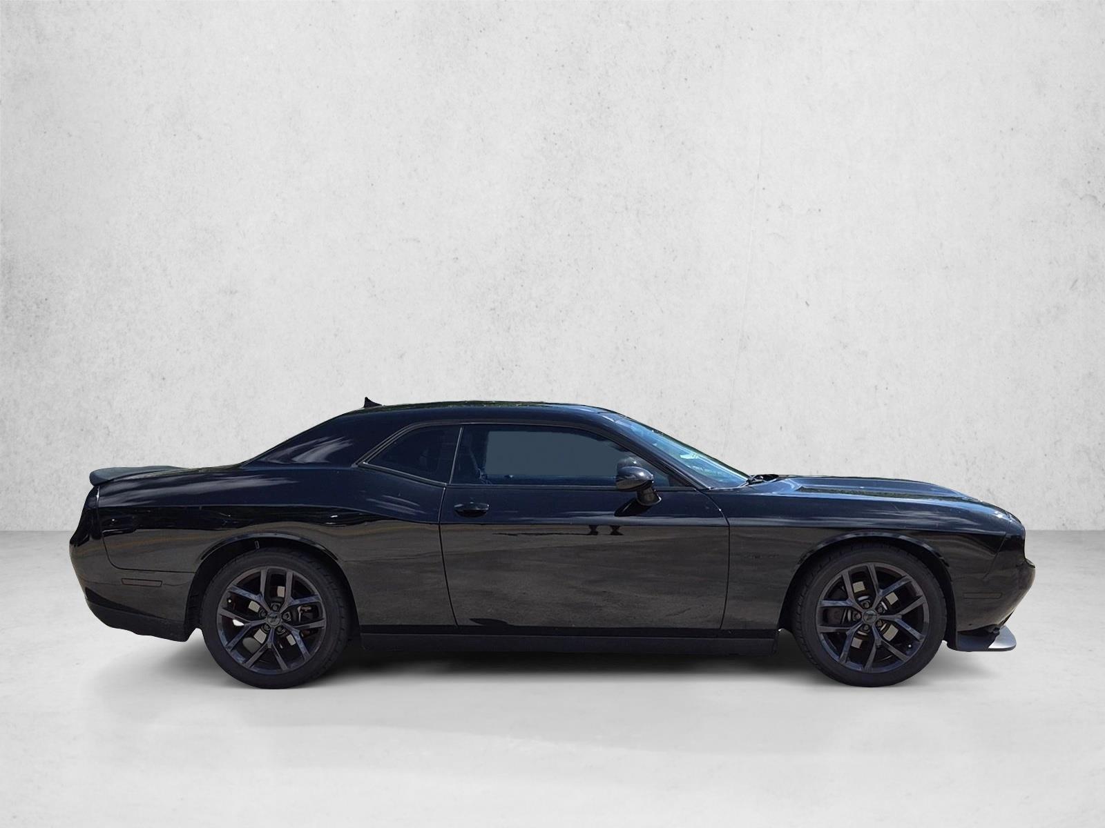 Used 2020 Pitch Black Clearcoat Dodge R/T image 4