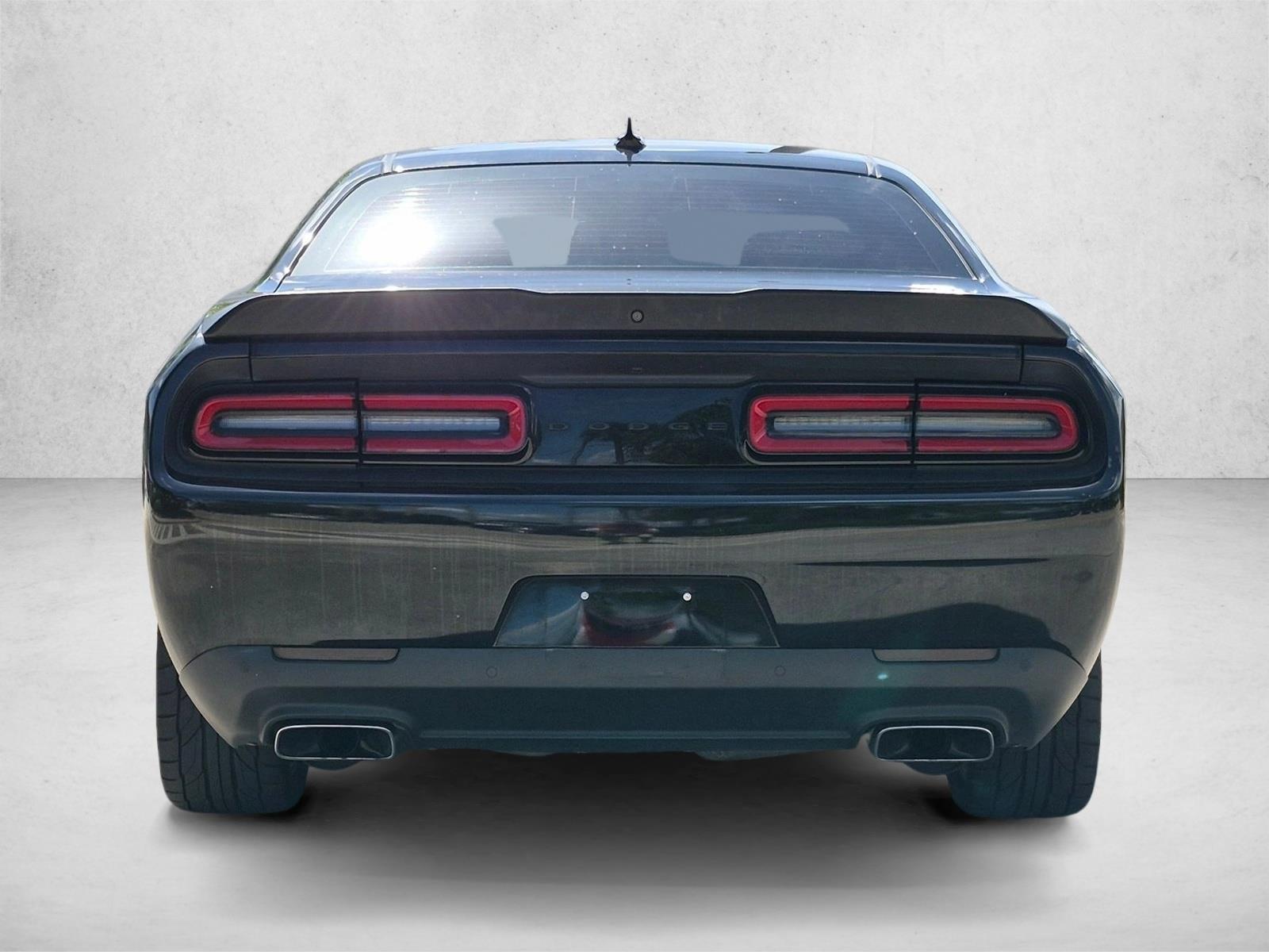 Used 2020 Pitch Black Clearcoat Dodge R/T image 6