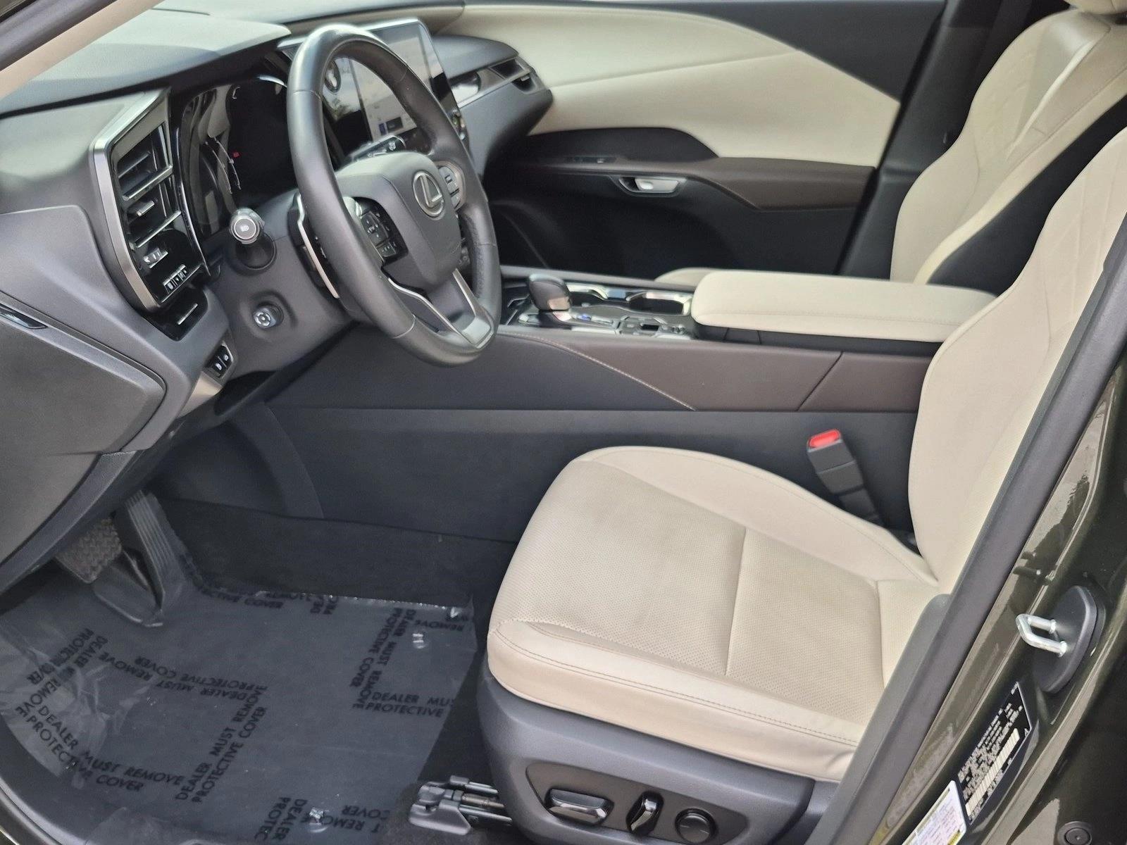 Used 2023 Nori Green Pearl Lexus RX 350 image 14