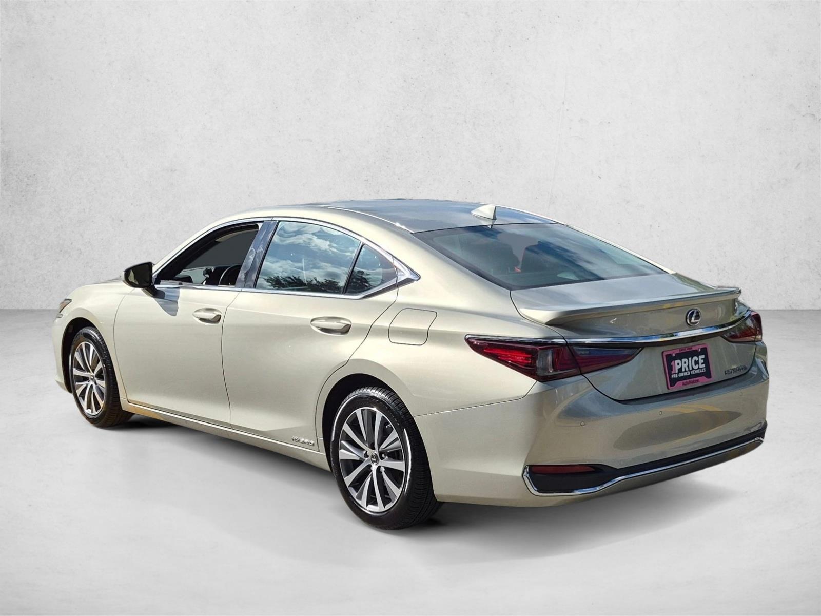 Used 2021 Moonbeam Beige Metallic Lexus ES 300h image 8