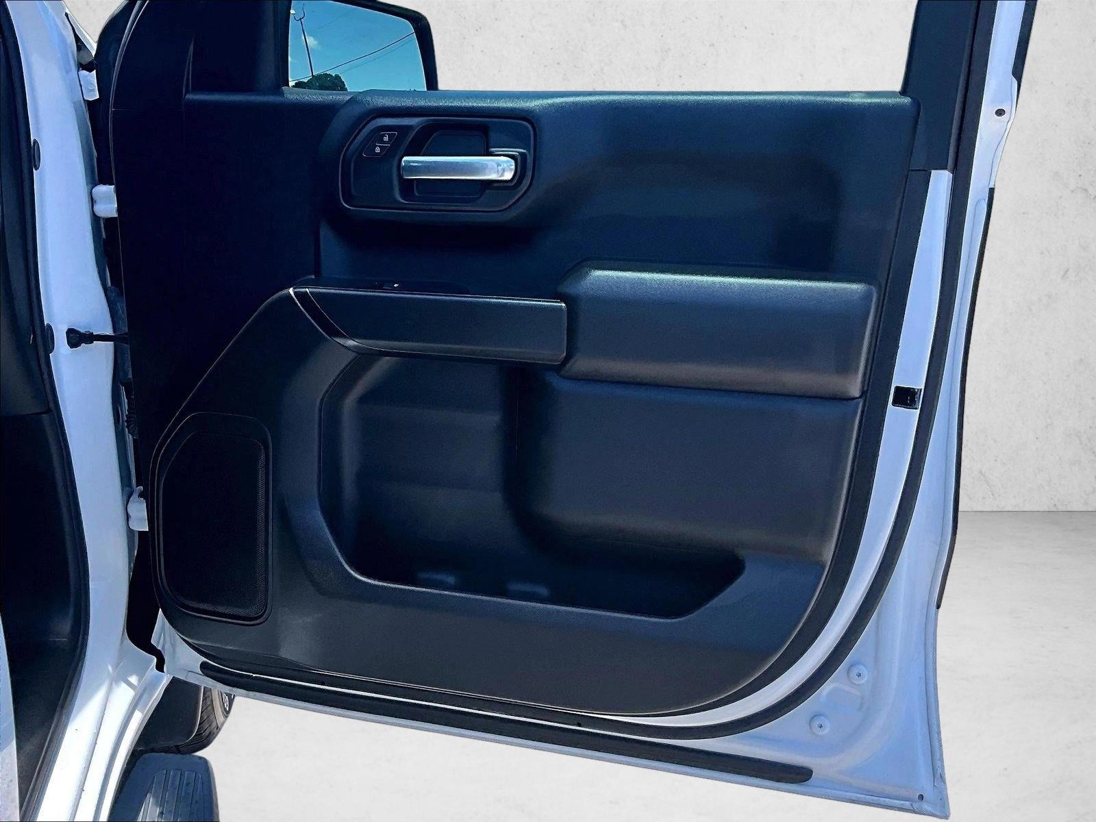 Used 2026 Summit White Chevrolet Custom image 18