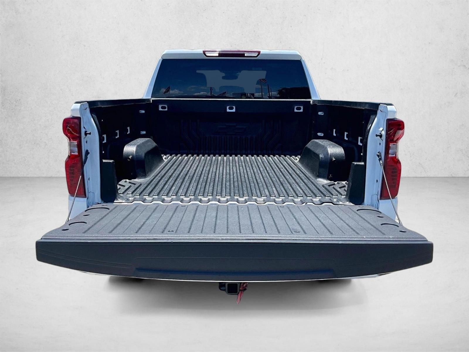 Used 2026 Summit White Chevrolet Custom image 29