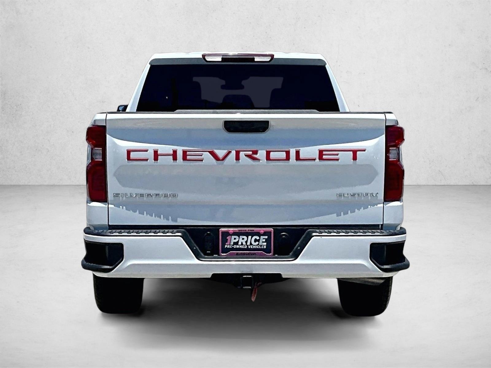 Used 2026 Summit White Chevrolet Custom image 4