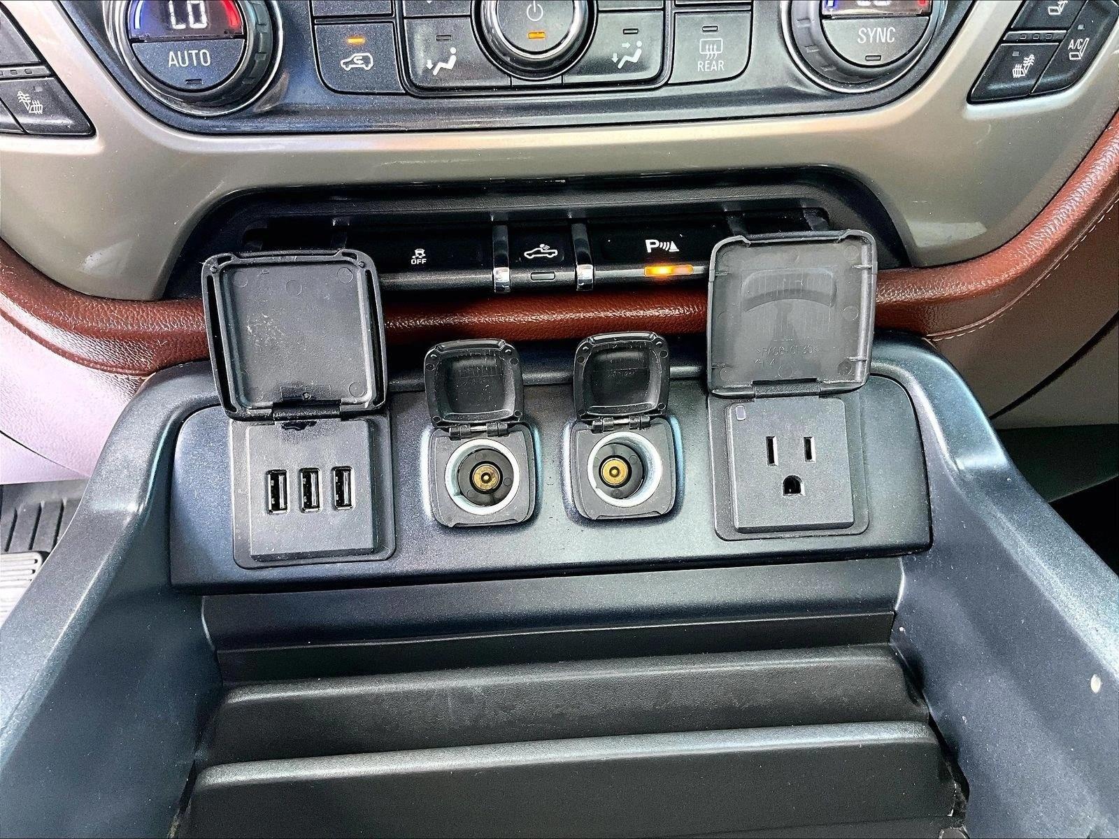 Used 2014 Brownstone Metallic Chevrolet High Country image 20