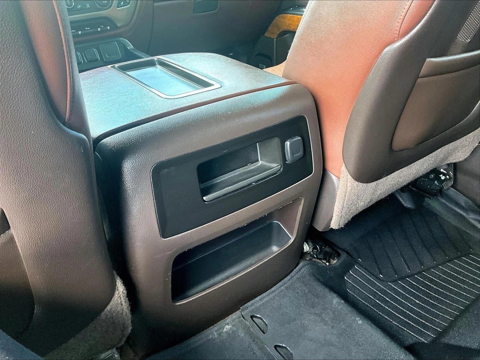 Used 2014 Brownstone Metallic Chevrolet High Country image 21