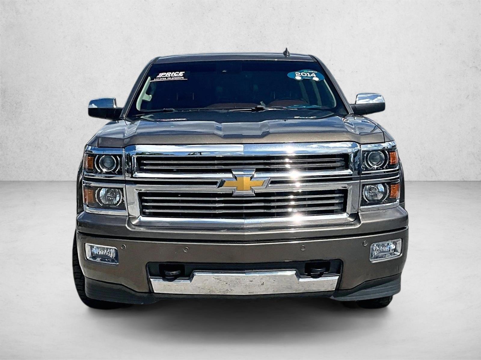 Used 2014 Brownstone Metallic Chevrolet High Country image 2