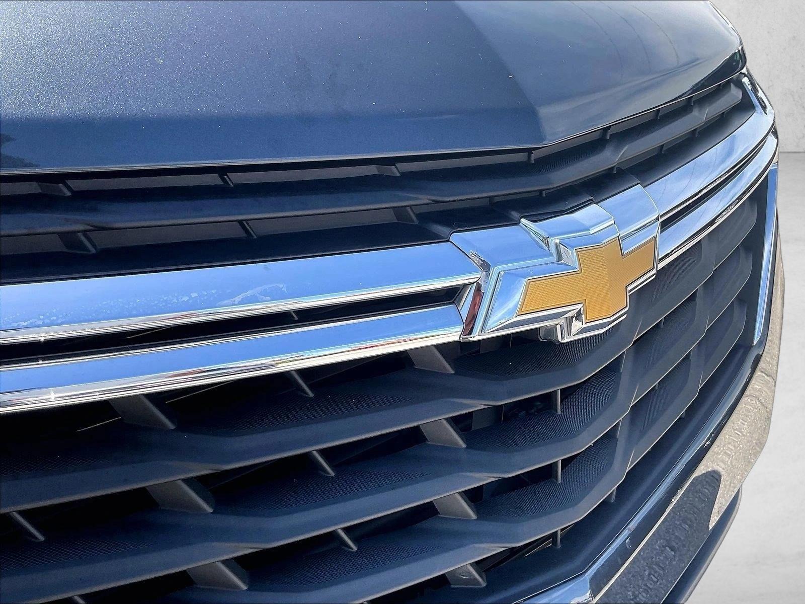 Used 2022 Iron Gray Metallic Chevrolet LS image 30