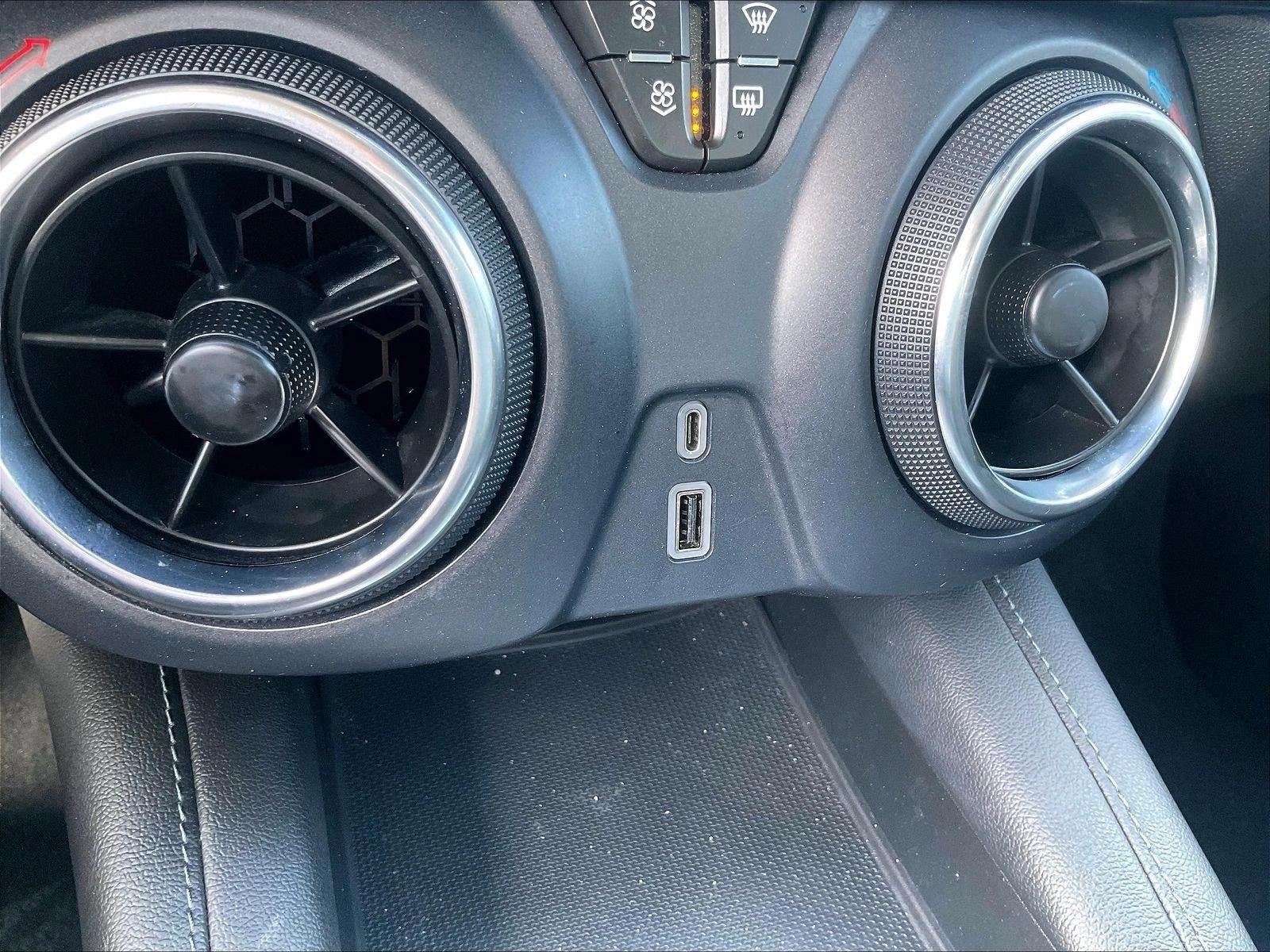 Used 2022 Silver Ice Metallic Chevrolet LT image 23