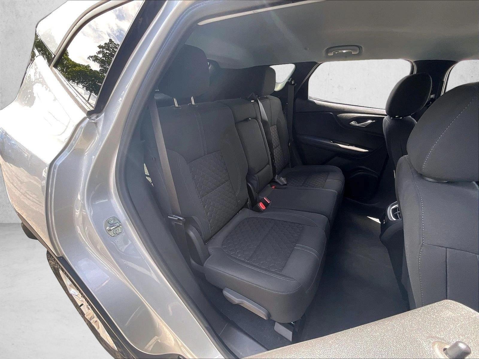 Used 2022 Silver Ice Metallic Chevrolet LT image 26