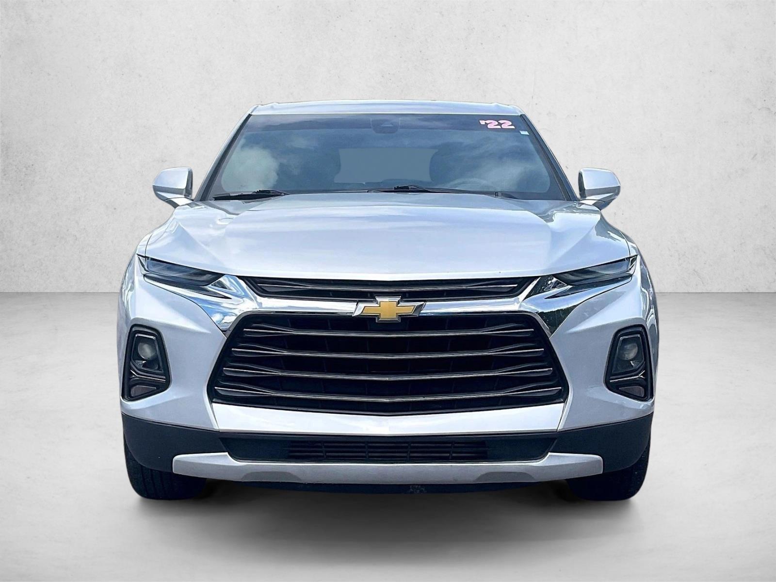 Used 2022 Silver Ice Metallic Chevrolet LT image 2