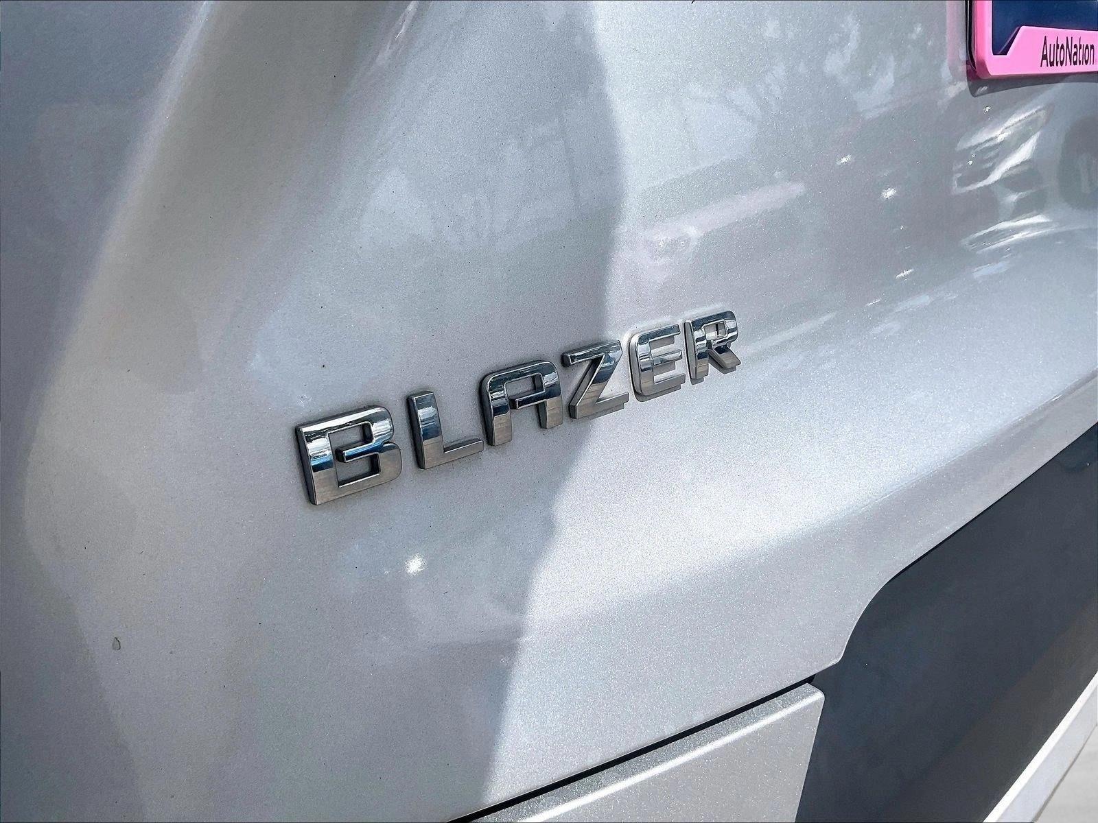 Used 2022 Silver Ice Metallic Chevrolet LT image 30