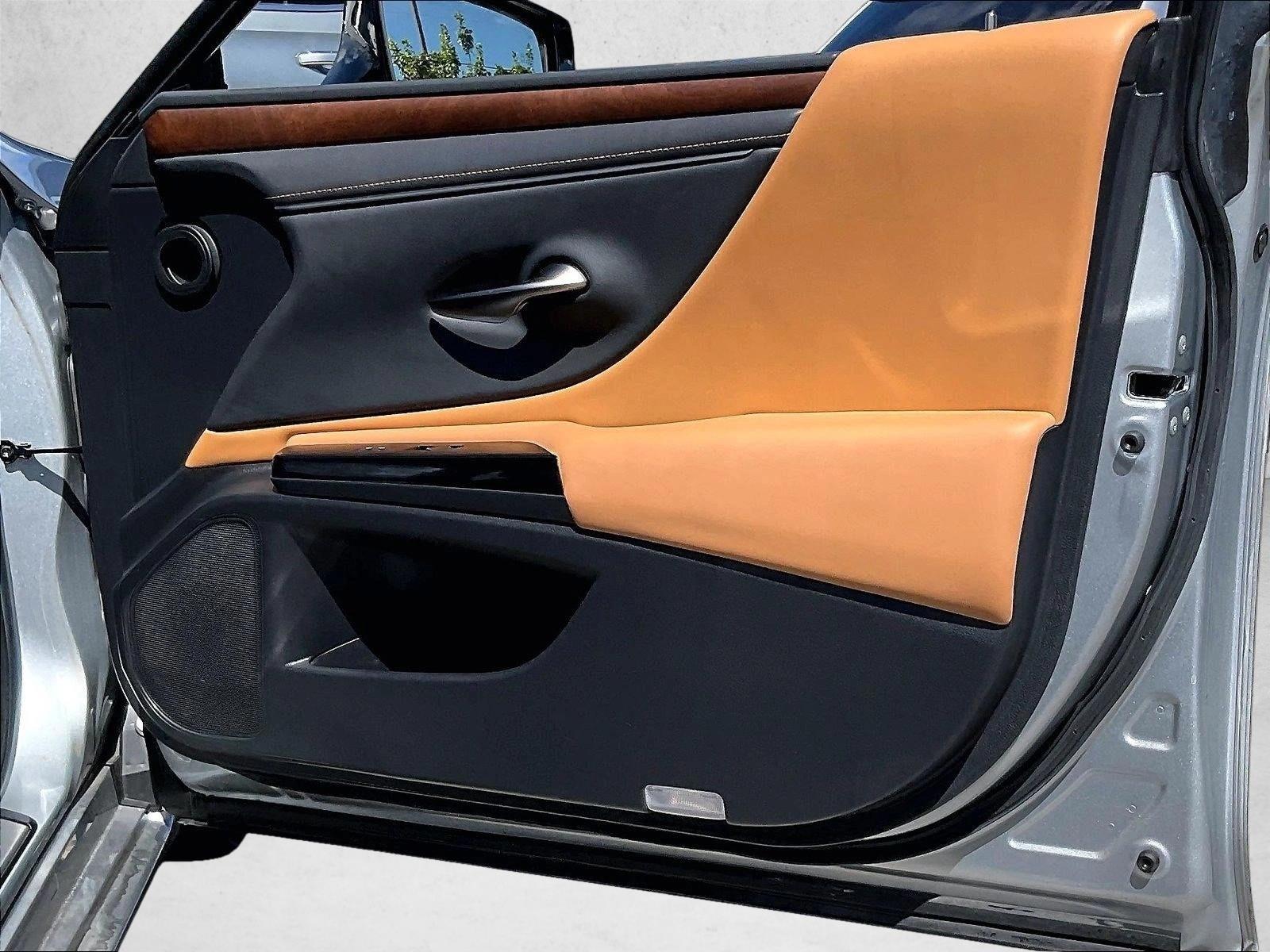 Used 2023 Iridium Lexus ES 350 image 19