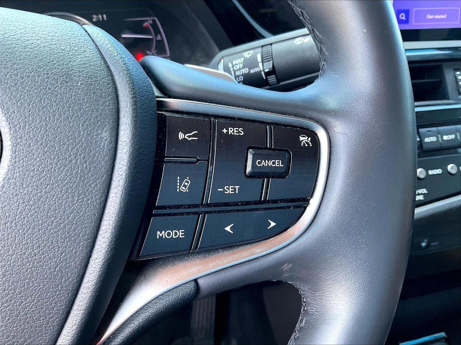 Used 2023 Iridium Lexus ES 350 image 21