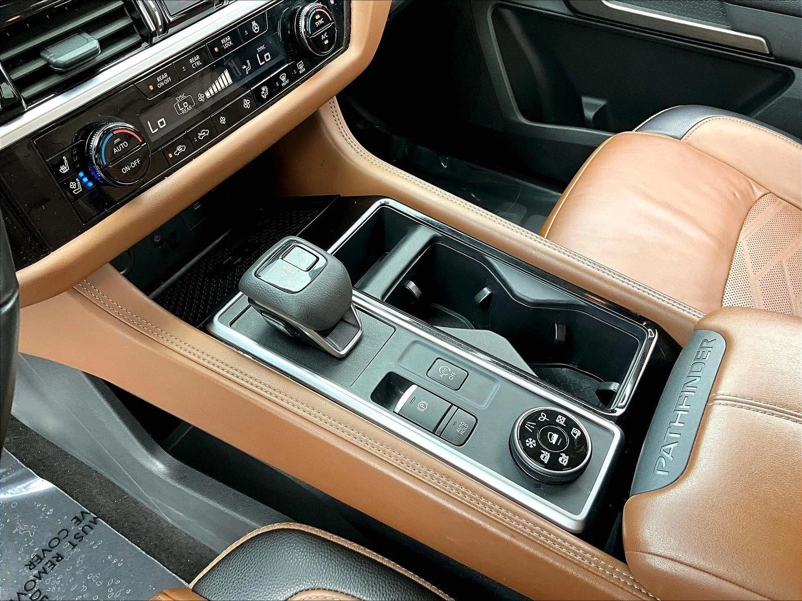Used 2024 Boulder Gray Pearl Nissan Platinum image 15