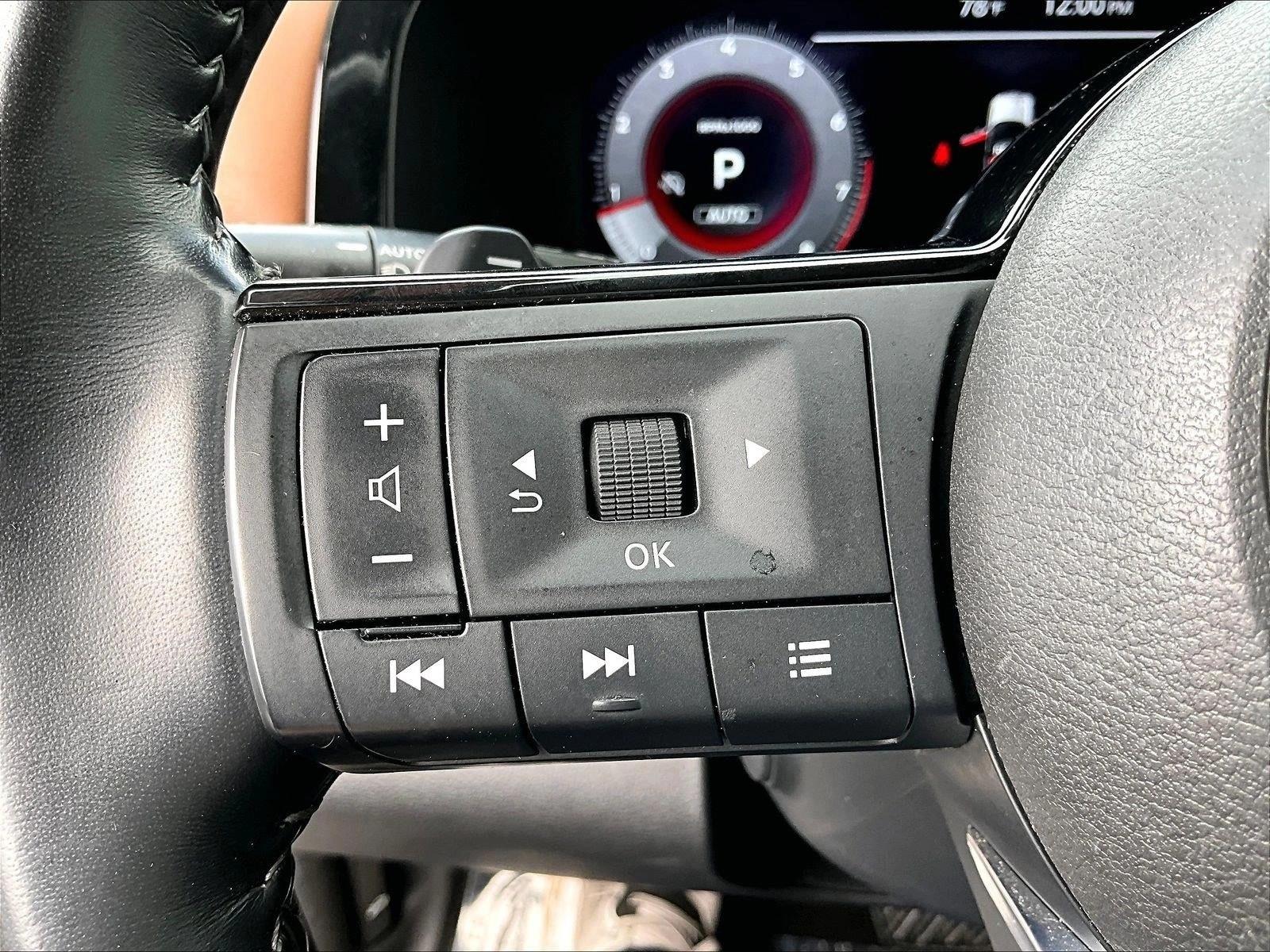 Used 2024 Boulder Gray Pearl Nissan Platinum image 20