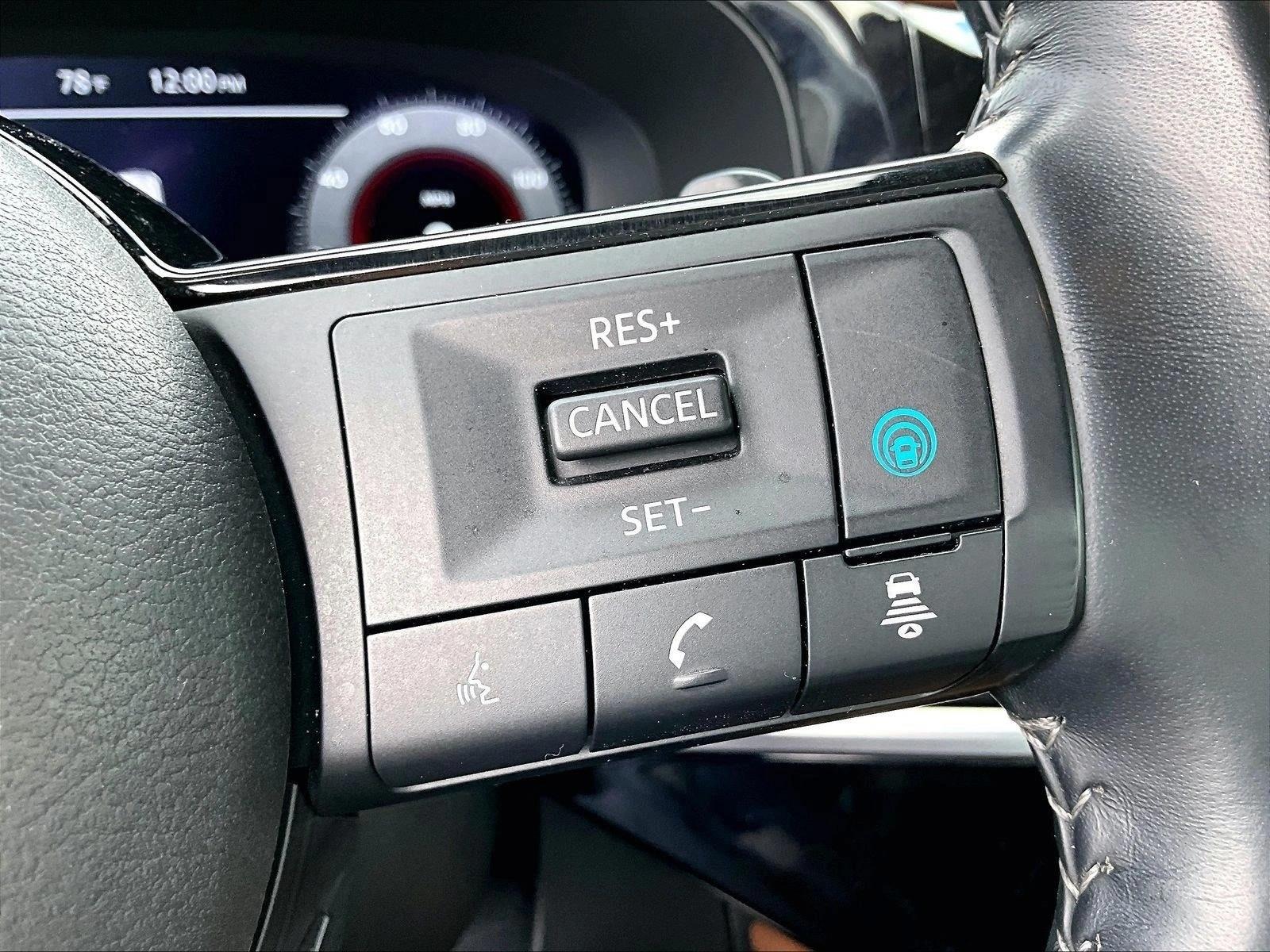 Used 2024 Boulder Gray Pearl Nissan Platinum image 21