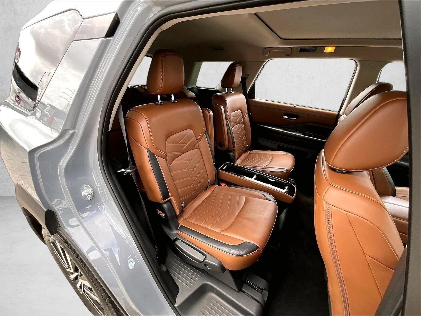 Used 2024 Boulder Gray Pearl Nissan Platinum image 29