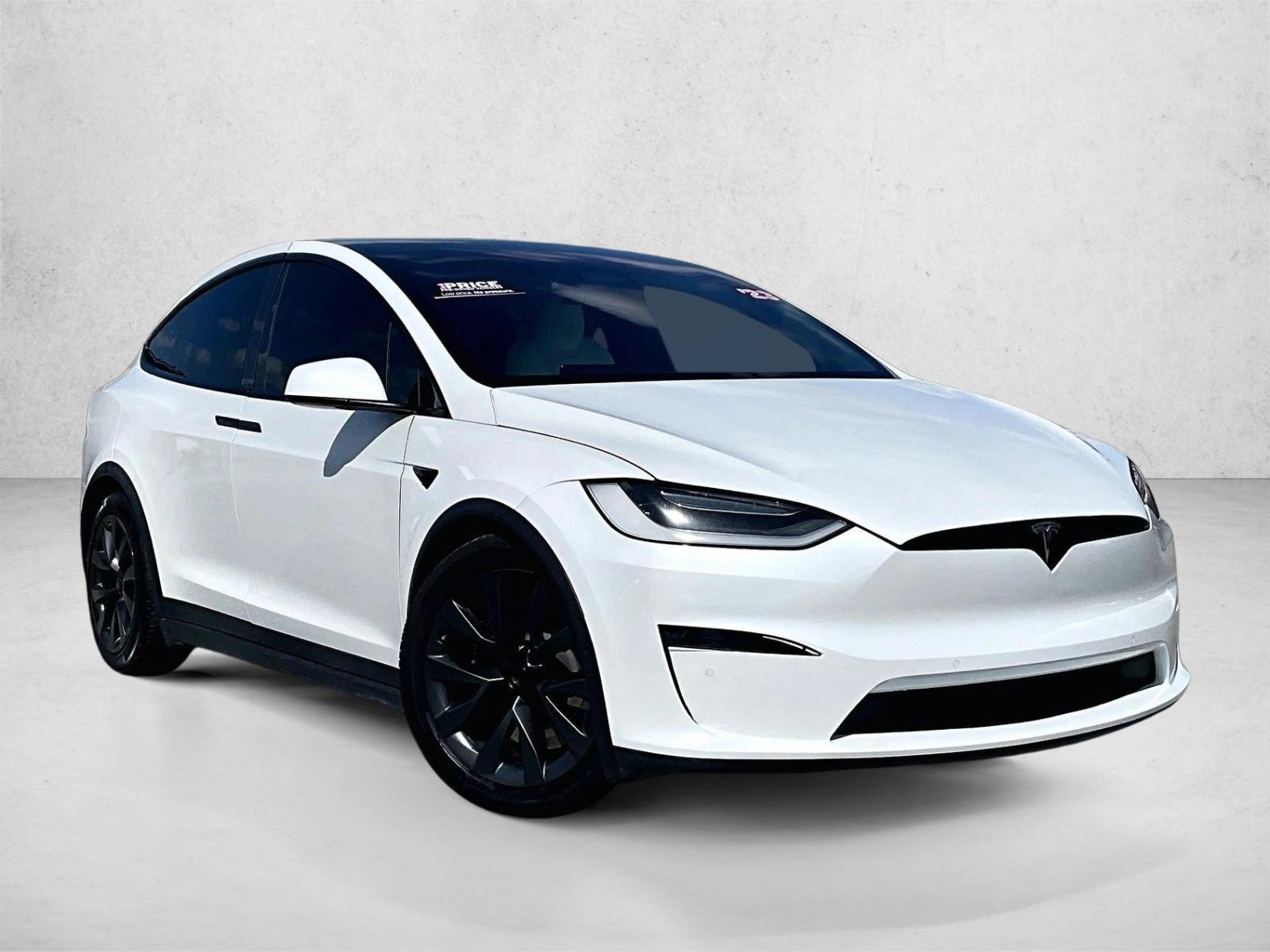 Used 2023 White Tesla Standard Range image 12