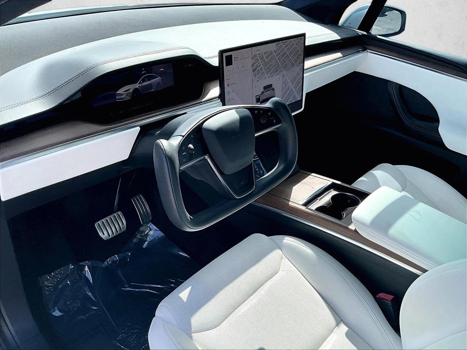 Used 2023 White Tesla Standard Range image 14