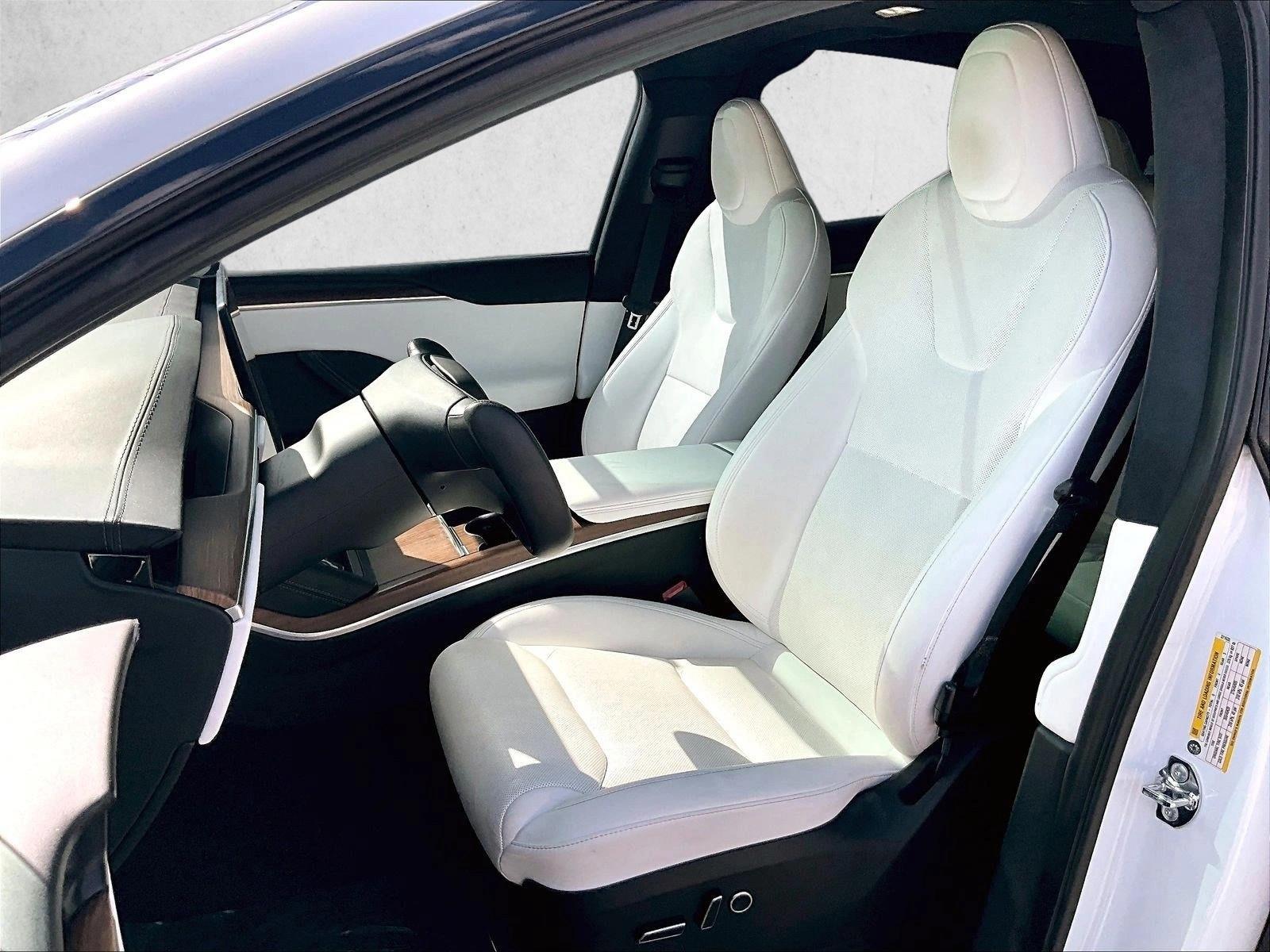 Used 2023 White Tesla Standard Range image 26