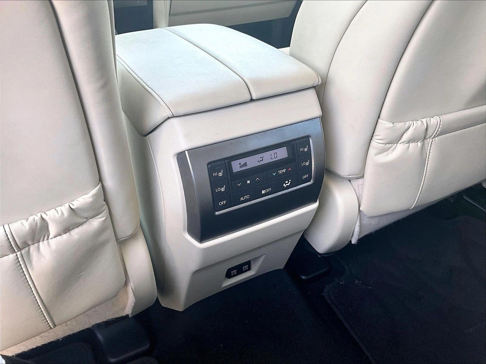 Used 2023 Eminent White Pearl Lexus GX 460 Premium image 25