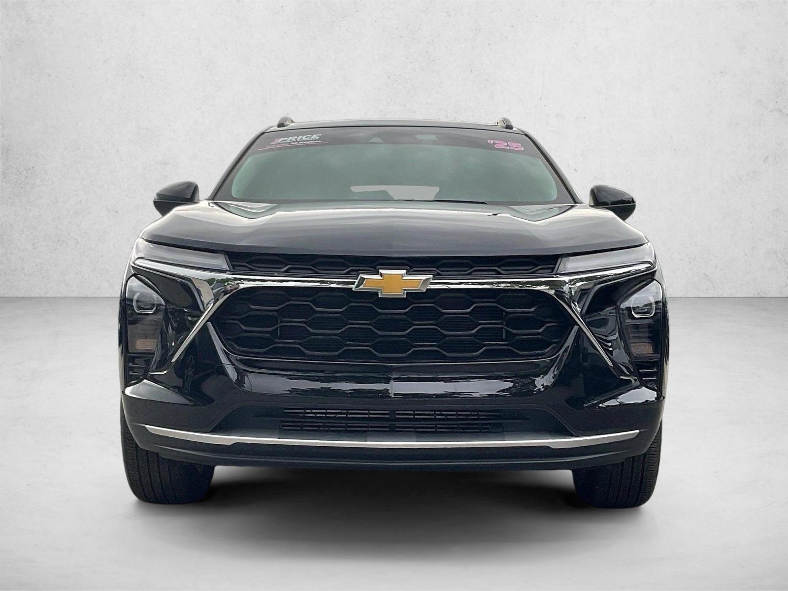 Used 2025 Mosaic Black Metallic Chevrolet LT image 3