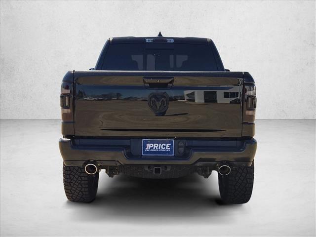 View vehicle photo 6