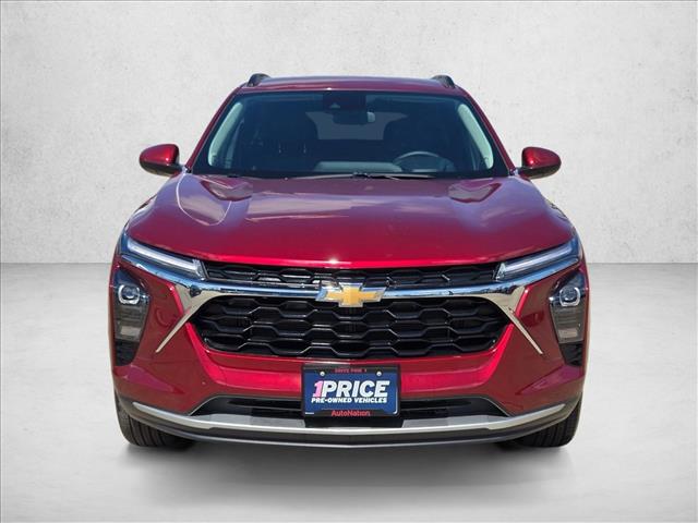 View vehicle photo 2