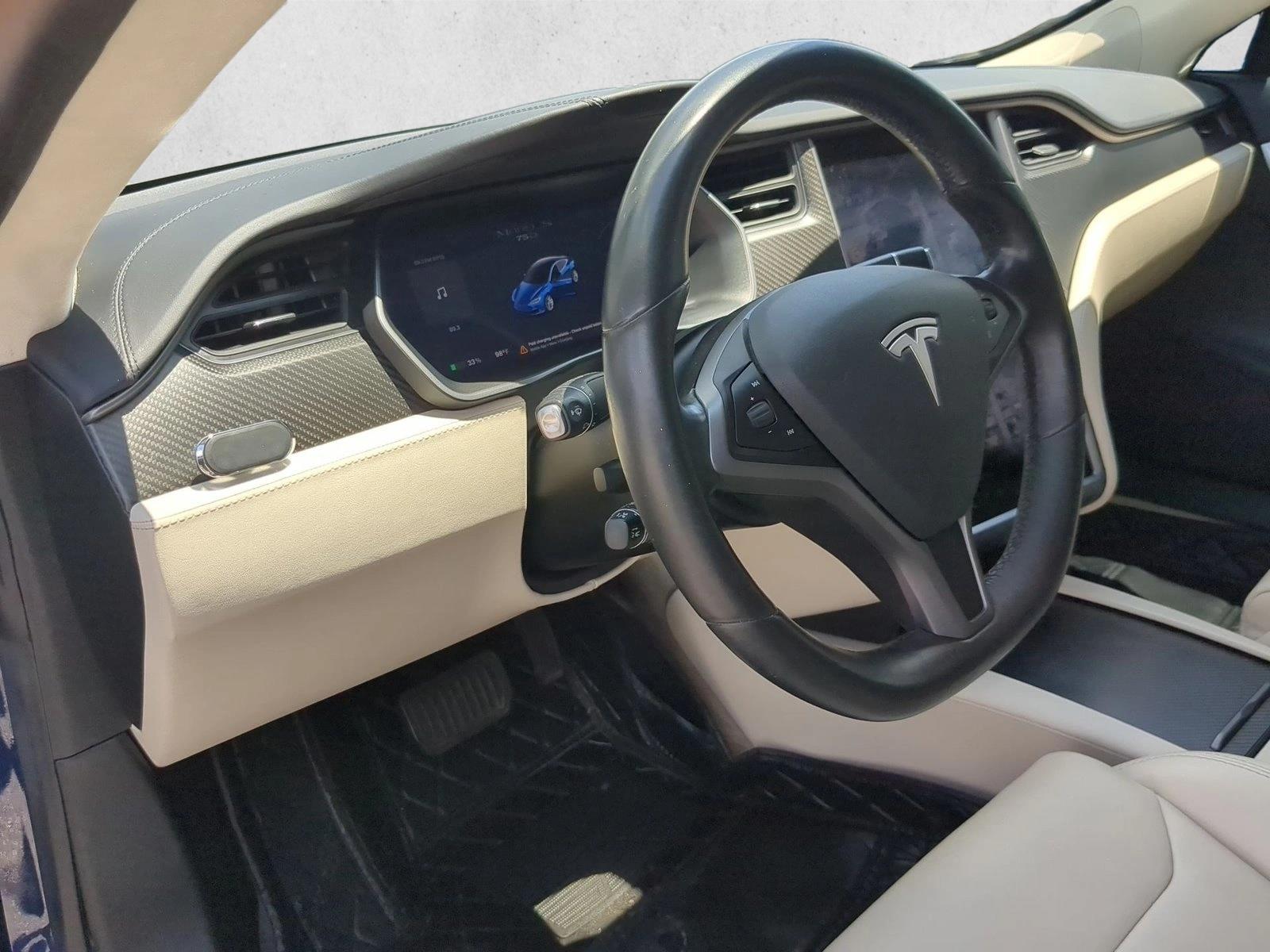 Used 2018 Blue Tesla 75D image 10