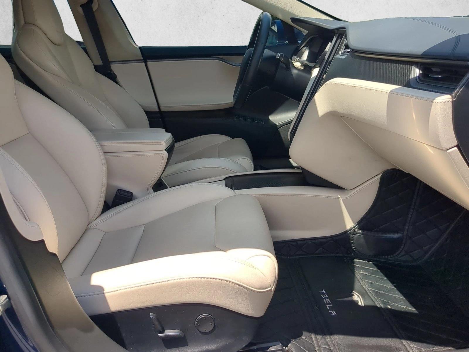 Used 2018 Blue Tesla 75D image 19