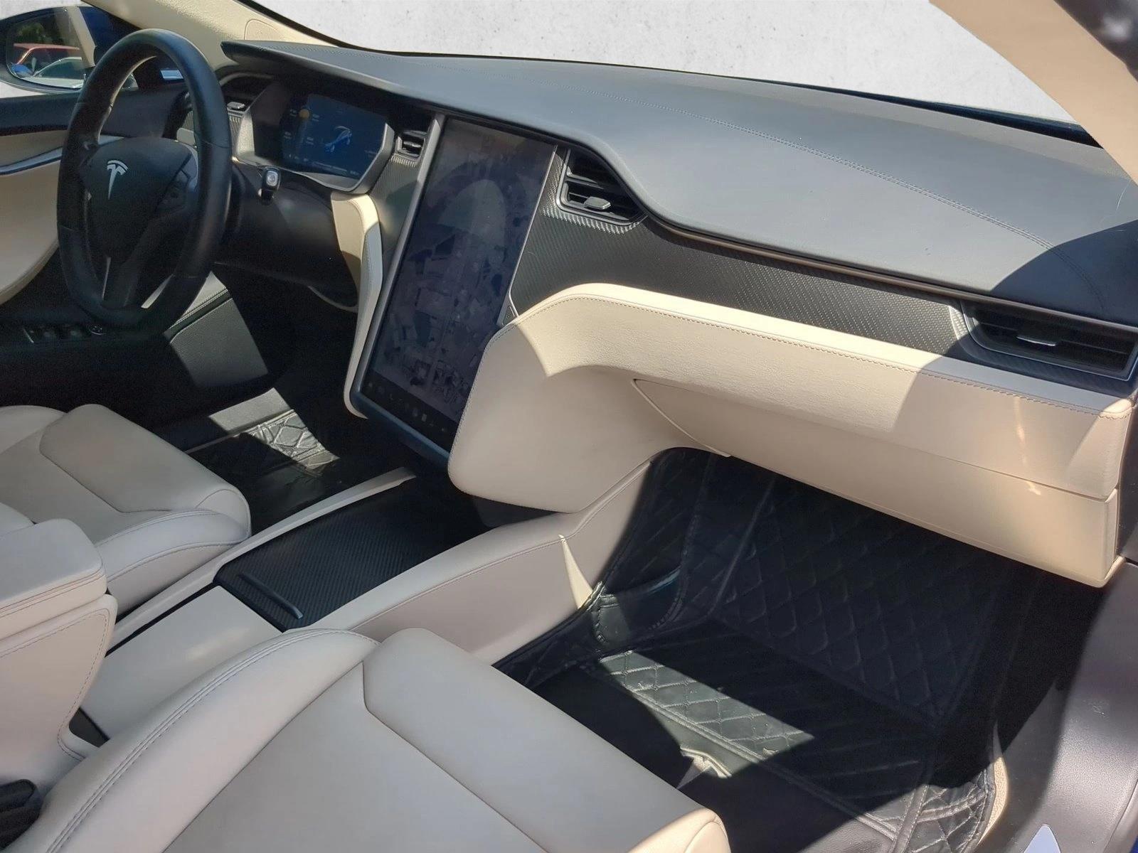 Used 2018 Blue Tesla 75D image 20