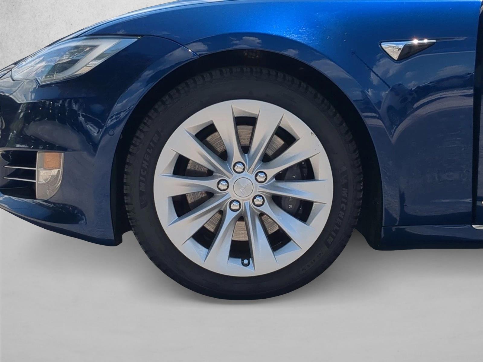 Used 2018 Blue Tesla 75D image 21