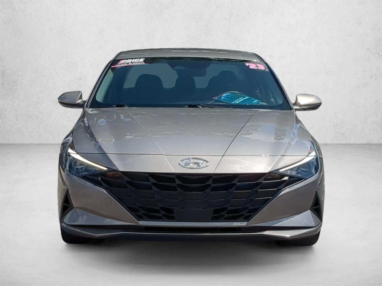 Used 2023 Fluid Metal Hyundai SEL image 2