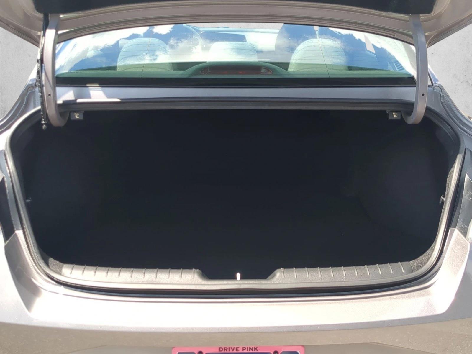 Used 2023 Fluid Metal Hyundai SEL image 6