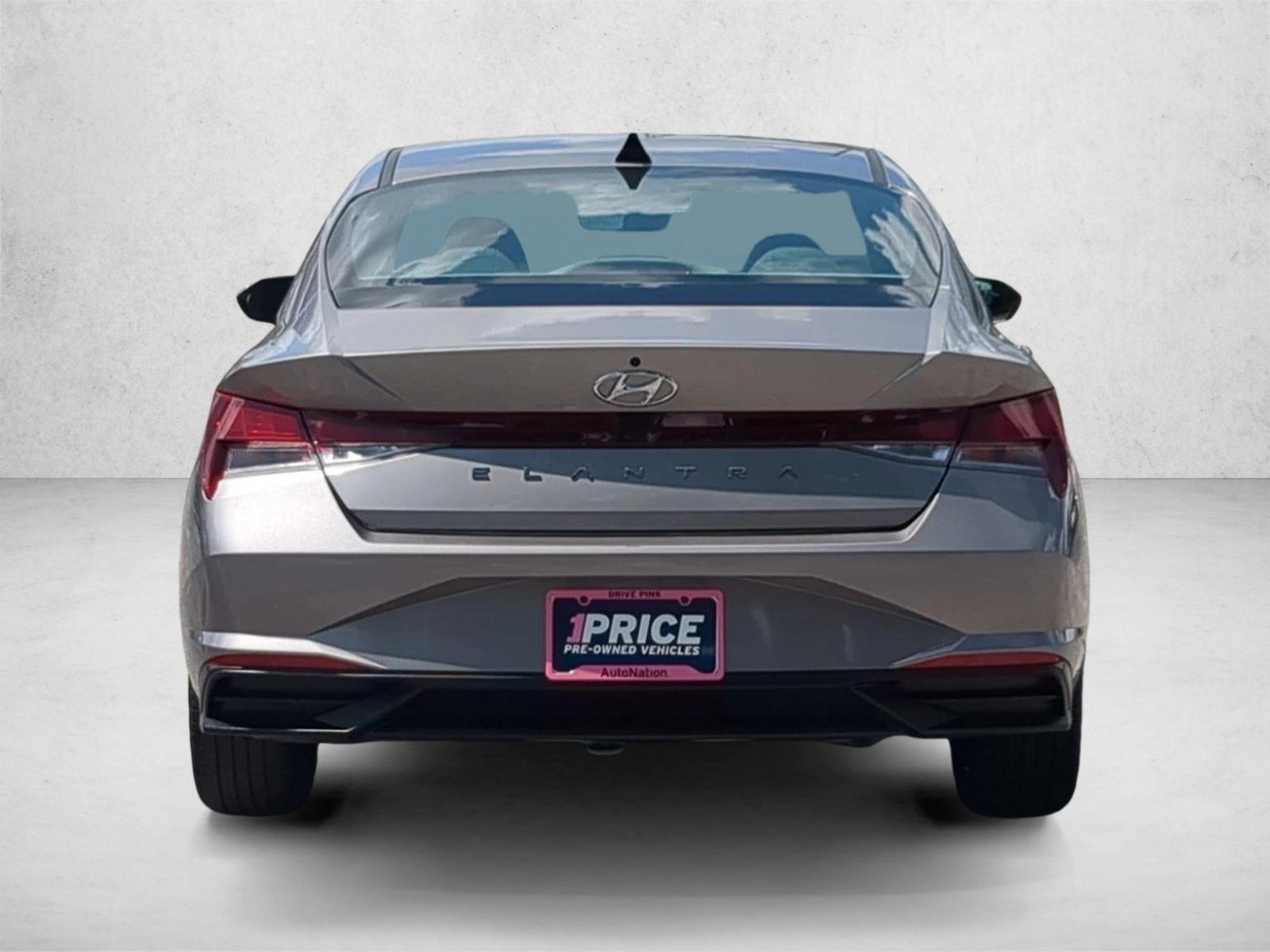 Used 2023 Fluid Metal Hyundai SEL image 7