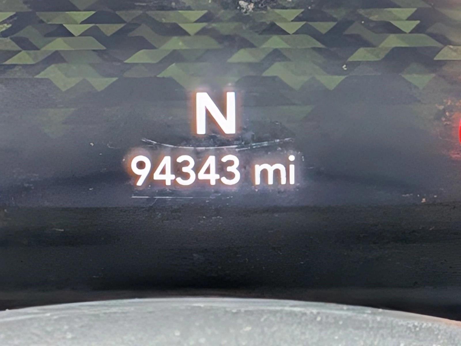 Used 2018 Bright White Clearcoat Jeep Sahara image 13