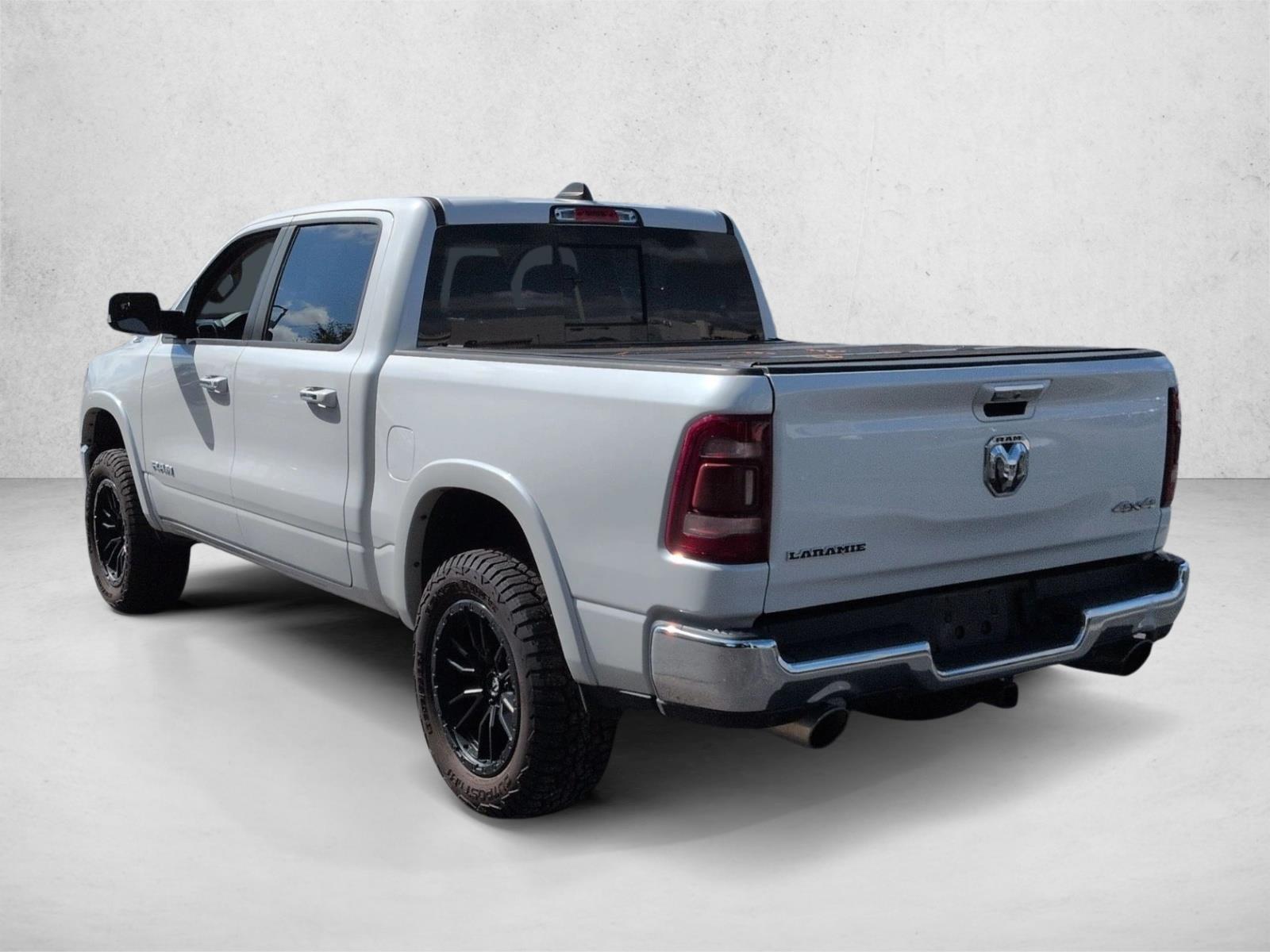 Used 2020 Ivory White Tri-Coat Pearlcoat Ram Laramie image 8