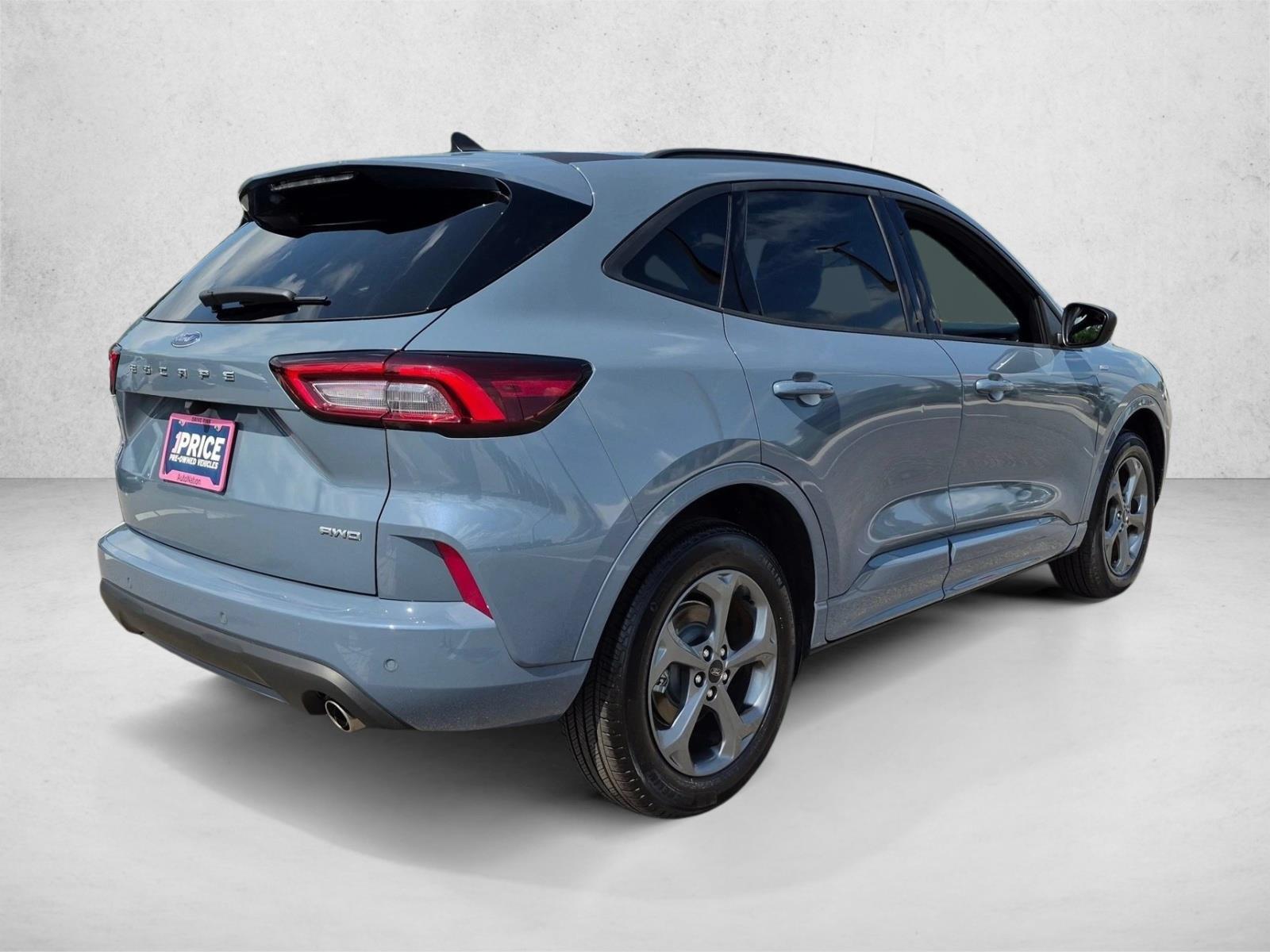Used 2024 Vapor Blue Metallic Ford ST-Line image 5