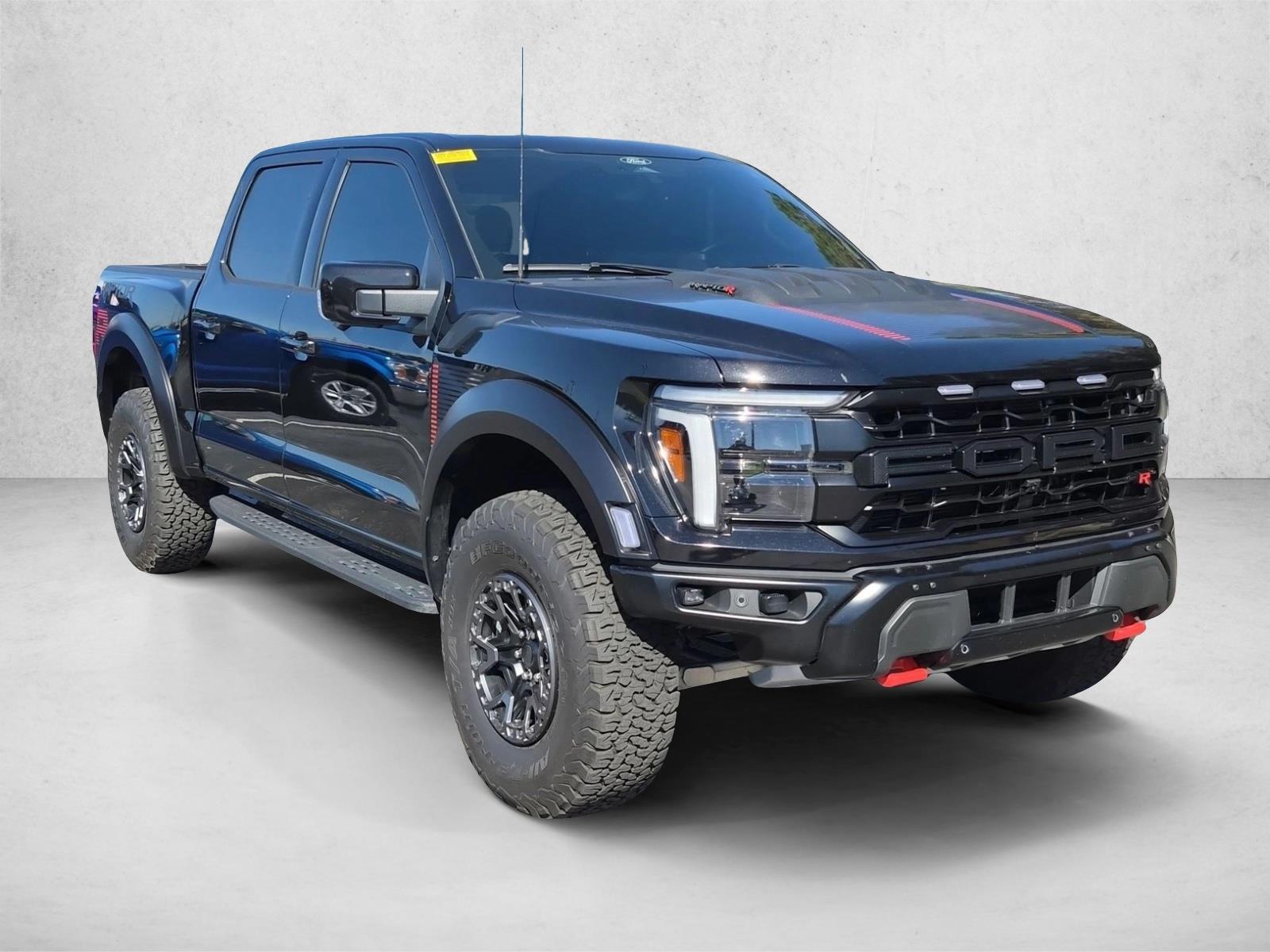 Used 2025 Agate Black Metallic Ford Raptor image 4